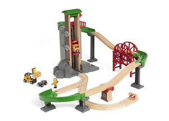 BRIO Set - Lift and Load Warehouse Set 32 pieces - www.creativeplayresources.com.au